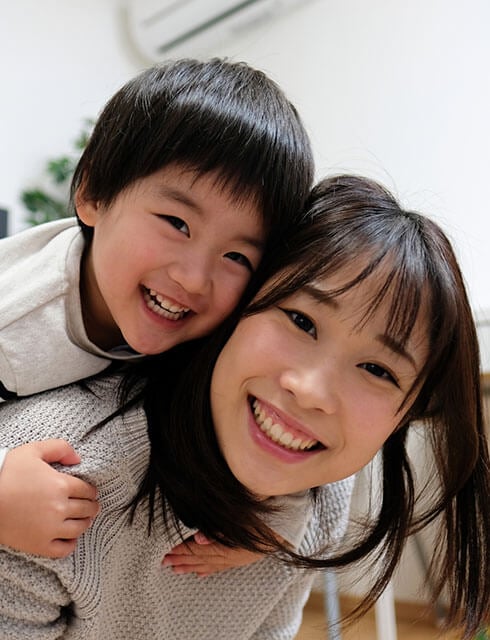 smiling-mom-and-son